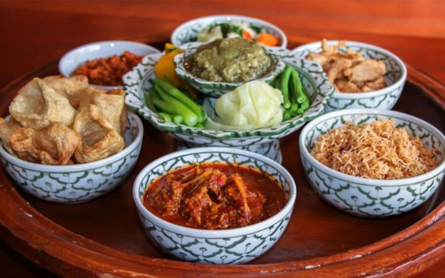 Chiang Mai: Khantoke Dinner with Traditional Performance - Practical booking advice for a smoother evening