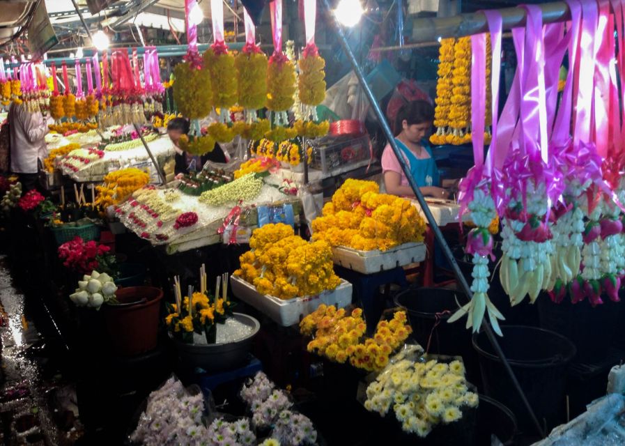 Chiang Mai: Local Food and Markets Guided Walking Tour - Pa thong ko at Go Neng, with a little visual comedy