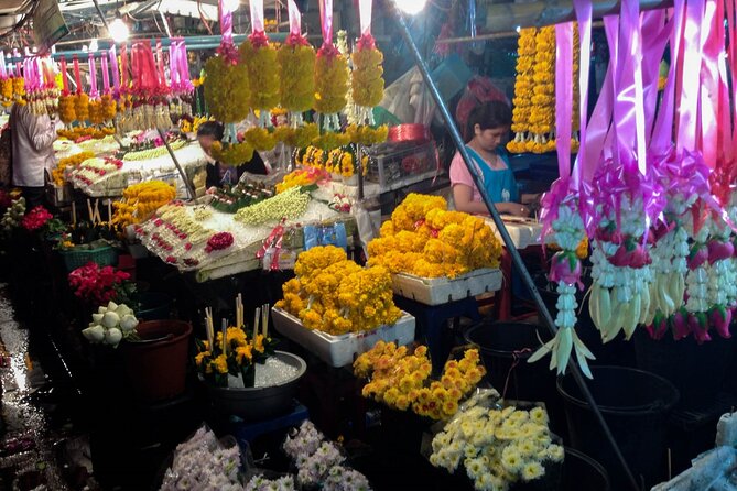 Chiang Mai Michelin Food Walking Tour with Professional Tour Guide - Heat, timing, and the practical side of the walk
