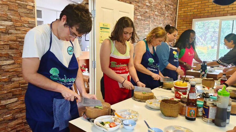 Chiang Mai: Morning Cooking Class with Market Visit - Price, transfers, and the small print