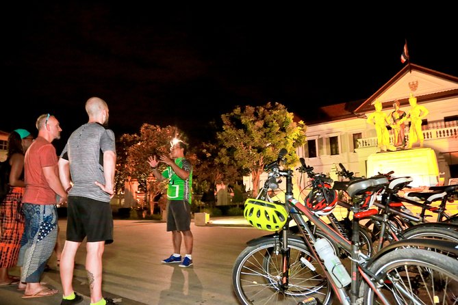 Chiang Mai Night Bike Tour - Wat Chedi Luang and the city pillar