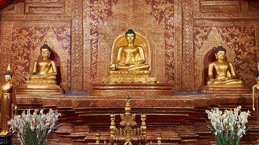 Chiang Mai Old City Twilight Walk Tour: Lanna Majestic Glow - Should you book the Lanna Majestic Glow walk?
