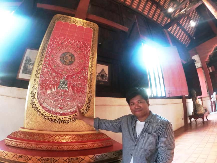 Chiang Mai Old City Twilight Walk Tour: Lanna Majestic Glow - Starting at Wat Phra Singh and Wihan Lai Kham