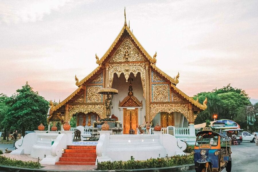 Chiang Mai: Private Tuk Tuk Tour of City Temples With Pickup - Guides, drivers, and the human side of the experience
