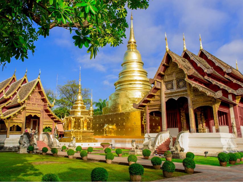 Chiang Mai: Private Tuk Tuk Tour of City Temples With Pickup - Why a tuk tuk works so well in Chiang Mai’s old city
