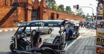 Private Tuk Tuk Tour of City Temples With Pickup