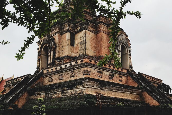 Chiang Mai Shared City Tour with Famous Temples - Wat Chedi Luang: Chiang Mai’s stone centerpiece