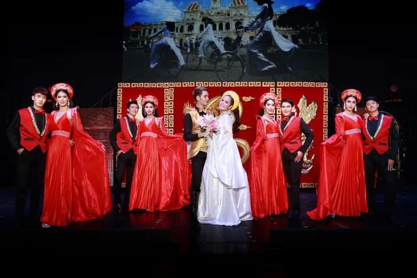 Chiang Mai: Siam Dragon Cabaret Show with Optional Transfer - How the price compares with the evening