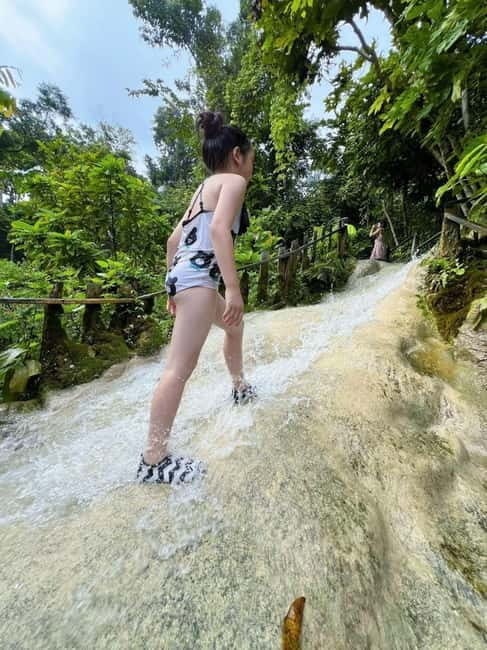 Chiang Mai Sticky Waterfall Adventure-Climb Like Spider-Man! - Climbing the sticky limestone at Bua Thong