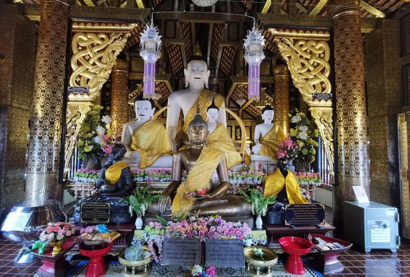 Chiang Mai: Temple And City Walking Tour Part I - Wat Pan Tao and Lanna woodwork