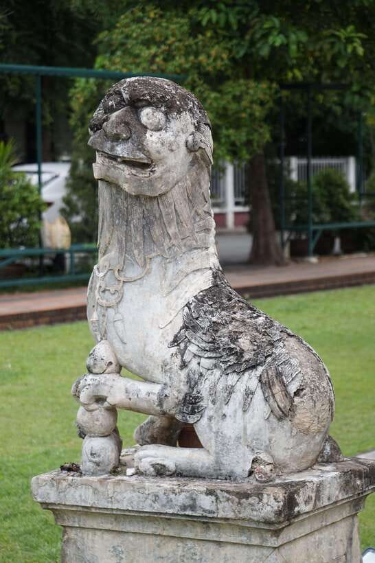 Chiang Mai: Temple And City Walking Tour Part I - Wat Phra Singh and the Lion Buddha