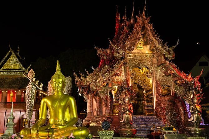 Chiang Mai Temples and Market Tuk Tuk Night Tour - Street food and dessert at the Night Bazaar