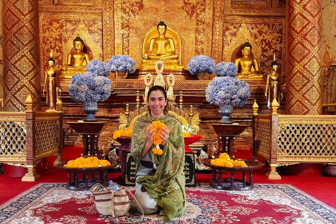 Chiang Mai Temples Visit Walking Tour with Ex-Monk Guide Part 1 - Wat Sadeu Muang and the city pillar