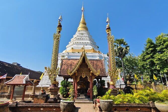 Chiang Mai Temples Visit Walking Tour with Ex-Monk Guide Part 2 - Starting at Three Kings Monument at 1 p.m.