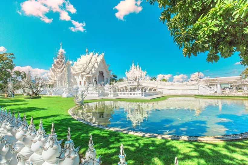 Chiang Mai to Chiang Rai: 3 Temples & Hot Springs & Pickup - The Blue Temple and Chiang Rai’s modern Buddhist style
