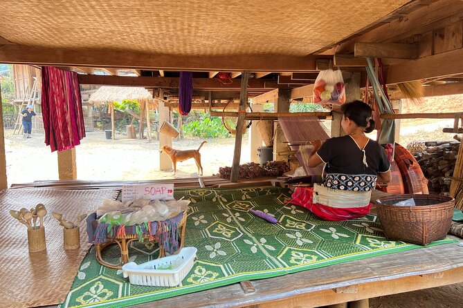 Chiang Mai to Doi Inthanon Full Day Shared Tour - Ban Mae Klang Luang brings the human side