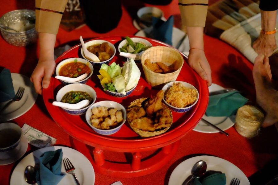 Chiang Mai Traditional Khan Toke Meal & Cultural Performance - Four dance styles and hill tribe performances