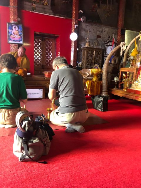 Chiang Mai: Wat Pha Lat & Wat Phra That Doi Suthep Tour - Doi Suthep and the 306 steps to the golden pagoda