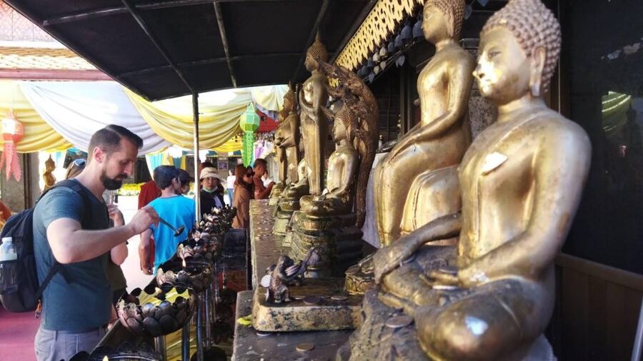 Chiang Mai: Wat Pha Lat & Wat Phra That Doi Suthep Tour - Clothing, walking, and temple manners