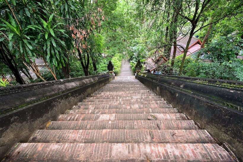 Chiang Mai:Wat Phra That Doi Suthep & Wat Umong Evening Tour - Cancellation and booking flexibility