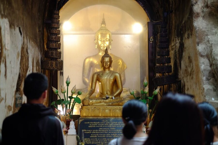 Chiang Mai: Wat Umong & Doi Suthep Half Day Tour - Two very different temples in four hours