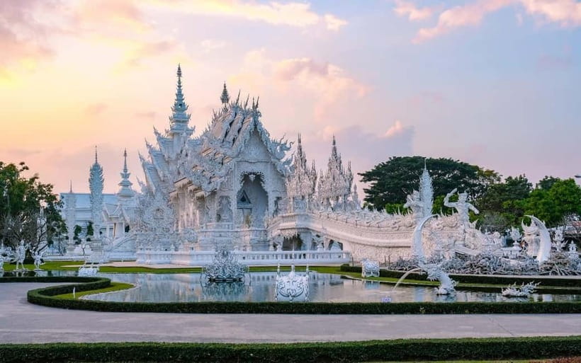 Chiang Mai: White and Blue Temples and Lalita Cafe - The Long Neck Karen and Hill Tribe stop