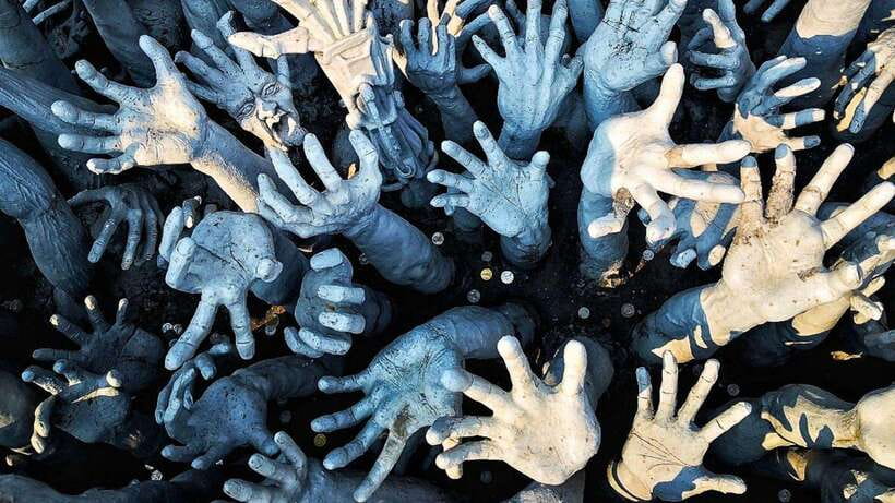 Chiang Mai: White, Blue & Big Buddha Temples in Chiang Rai - Wat Rong Suea Ten, the Blue Temple