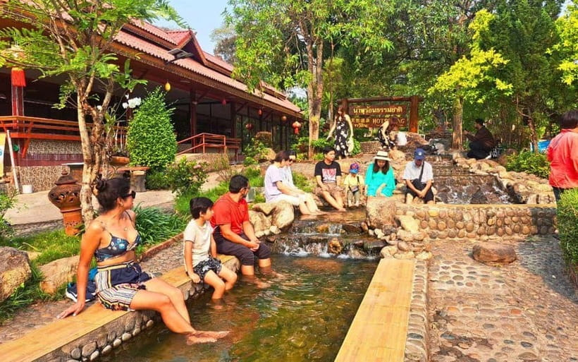 Chiang Mai: White & Blue Temples, Black House & Hill Tribes - The hill tribe and Long Neck village choice
