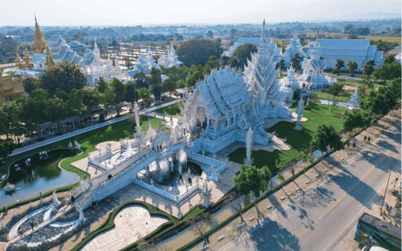 Chiang Mai: White & Blue Temples, Black House & Hill Tribes - Guide quality and what the tour actually provides