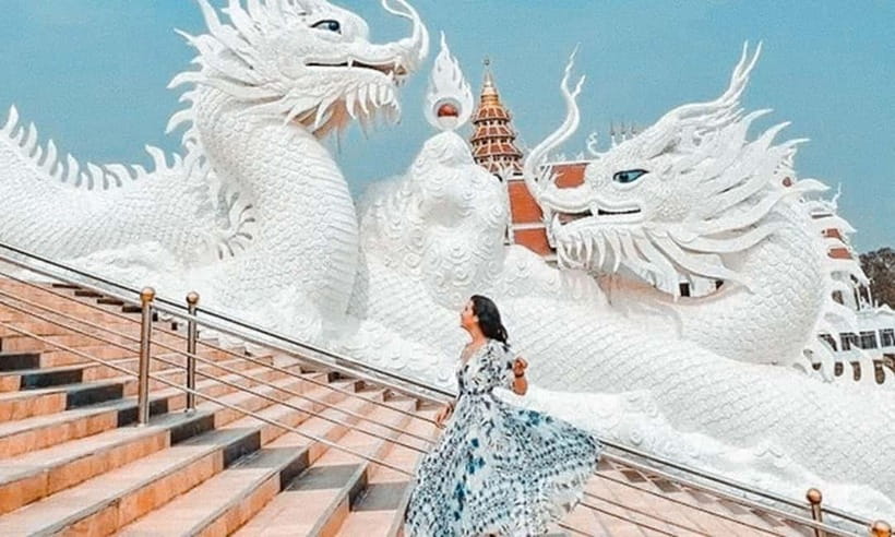 Chiang Mai: White Temple, Blue Temple, and Black House Tour - A practical way to judge the day