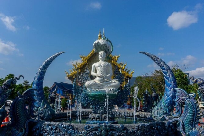 Chiang Rai and White Temple Private All-Inclusive Day-Tour - Long Neck Karen and Akha hill-tribe village