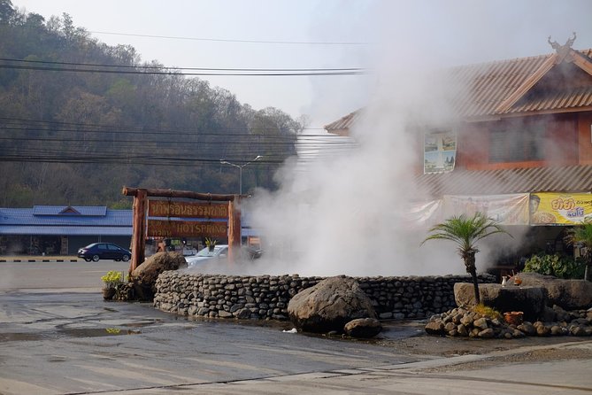 Chiang Rai Day Trip from Chiang Mai City with Golden Triangle - Lunch is built around convenience and local flavor