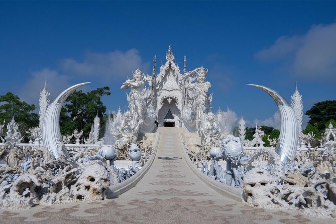 Chiang Rai One Day: Golden Triangle, Laos Border, Long Neck Tribe - The evening return to Chiang Mai