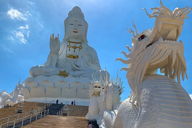 Chiang Rai Temples Private Tour from Chiang Mai - All Inclusive - Wat Phra That Doi Khao Kwai adds views and quiet