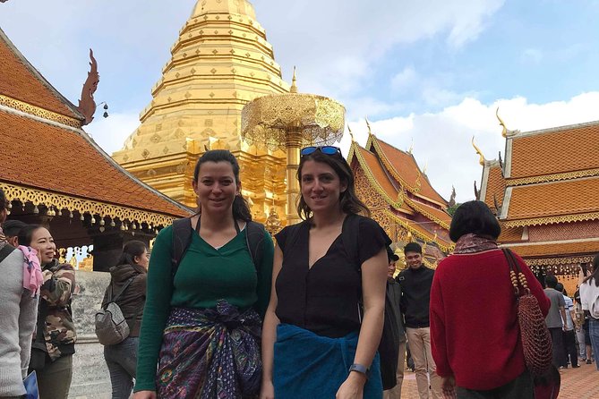 Chiang Rai Temples ( White,Blue )And Doi Suthep Private Day Tour - Guide service and the human side of the day
