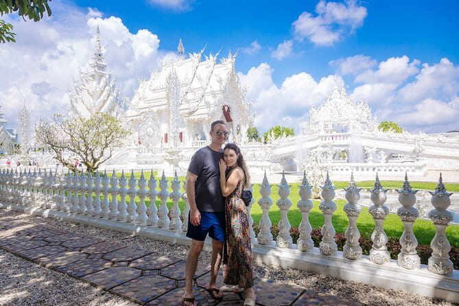 Chiang Rai White Blue Red Temples with Hot Spring from Chaing Mai - Key points before you book