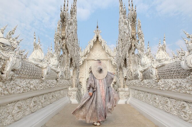 Chiang Rai White Temple, Blue Temple and more from Chiang Mai - Why the White Temple makes the long ride worthwhile