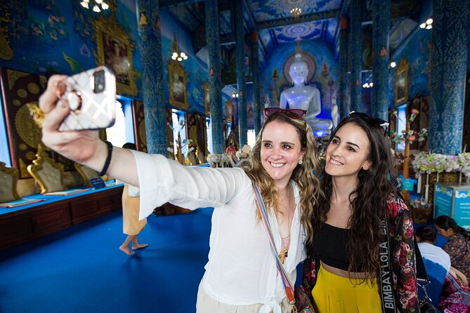Chiang Rai White Temple, Blue Temple and more from Chiang Mai - Wat Huay Pla Kang is more than a final photo stop