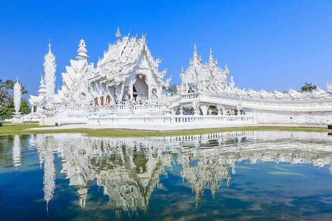 Chiang Rai Wonders: White, Blue & Red Temples and Hot Spring - Why the temple trio works so well