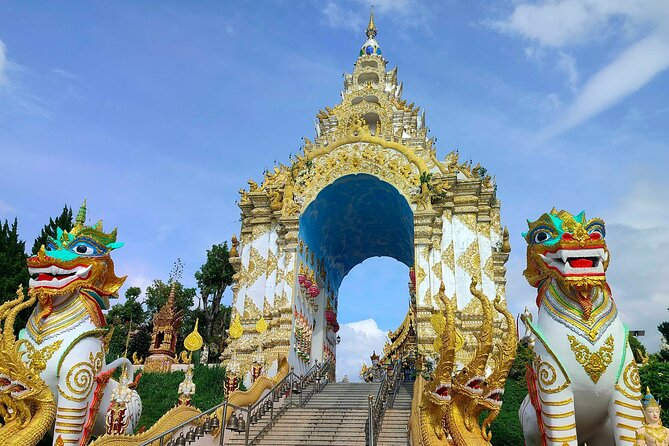 Chiang Rai Wonders: White, Blue & Red Temples and Hot Spring - Mae Kachan Hot Springs, a gentle first stop