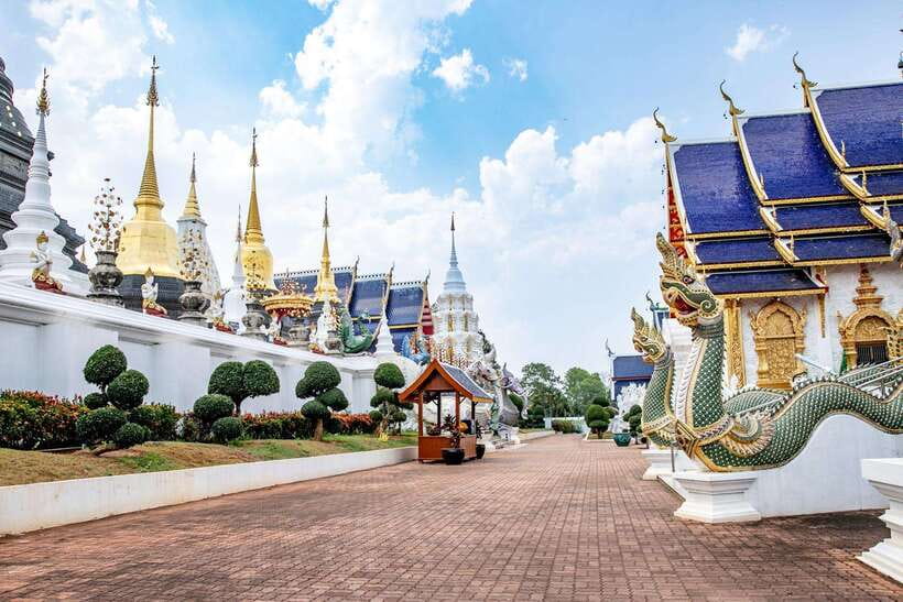Chiangma: Wat ban den, Blue Temple & Sticky Waterfall. - Is $57 good value?