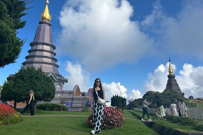 ChiangMai 1DayTour:Elephant Sanctuary,king&queen pagoda,waterfall - Meeting the elephants in Doi Inthanon National Park