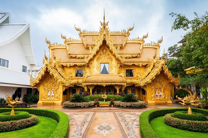 Chiangmai to White Temple, Blue Temple & Black museum - Lunch and transport keep the long day manageable