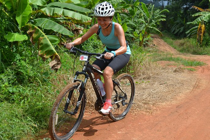 Cycling tour and Buatong waterfall - Along the Mae Ngat reservoir