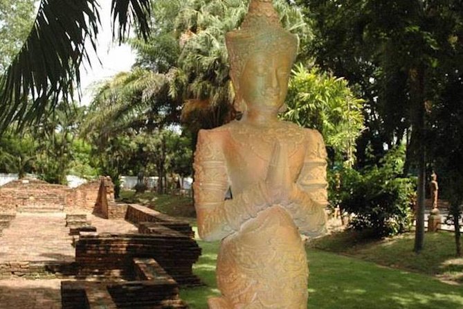 Discover Wiang Kum Kam Ancient City with Wat Chiang Man Visit - Wat Chedi Liam begins the ancient-city visit