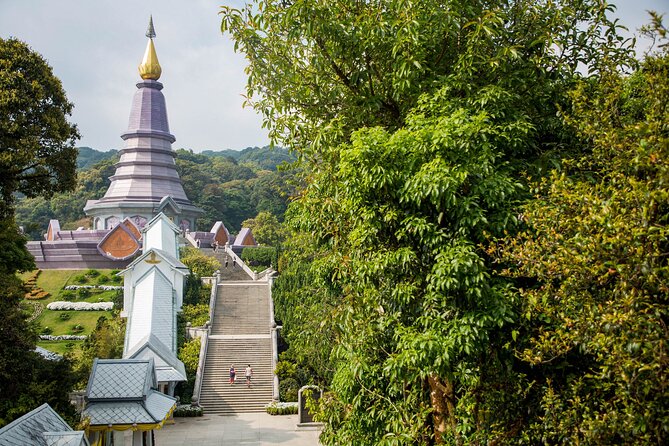 Doi Inthanon National Park Eco-Friendly Full Day Tour - Lunch and the Mae Klang Luang village