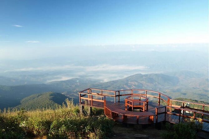 Doi Inthanon National Park with Nature Trail Trekking 1-Day Tour - Ban Mae Klang Luang and the coffee stop