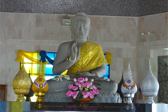 Doi Inthanon Private Trek & Lunch Tour from Chiang Mai - Wet-season planning and what to bring