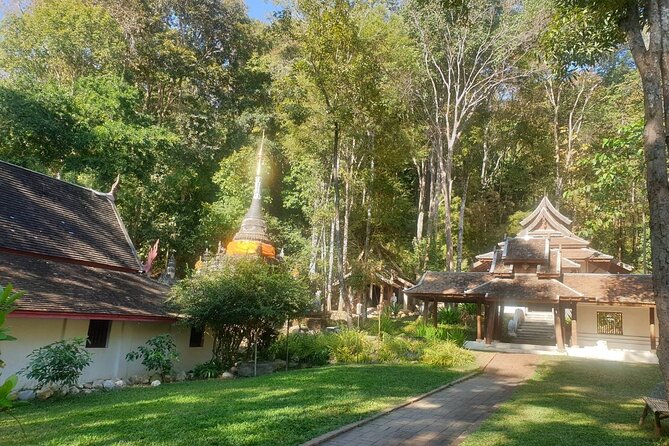 Doi Suthep Temple, Pha Lat Temple, Sticky Waterfall, Orchid farm - Why Wat Pha Lat deserves the early start