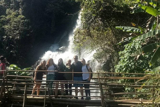 Doi Suthep Tour: Trekking at Doi Inthanon National Park with Lunch - Guides who add care to the long day